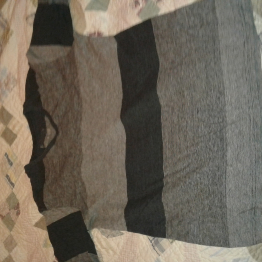 grey black stipe tee